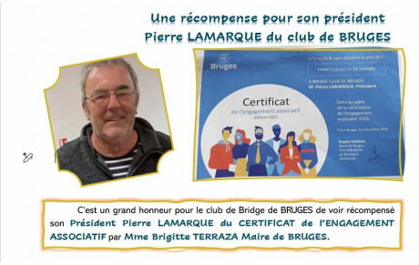 La Maire de BRUGES récompense Pierre LAMARQUE pour ses actions associatives et lui remet un "certificat pour son engagement associatif